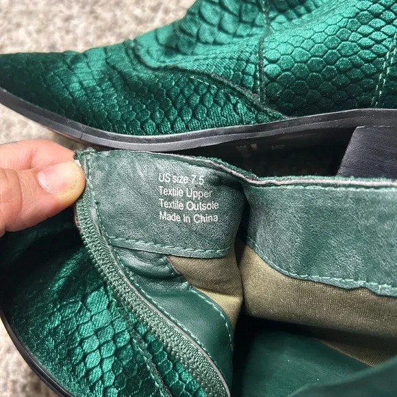 Very Volatile Green Velvet Snakeskin Ankle Boots - Picture 6 of 6